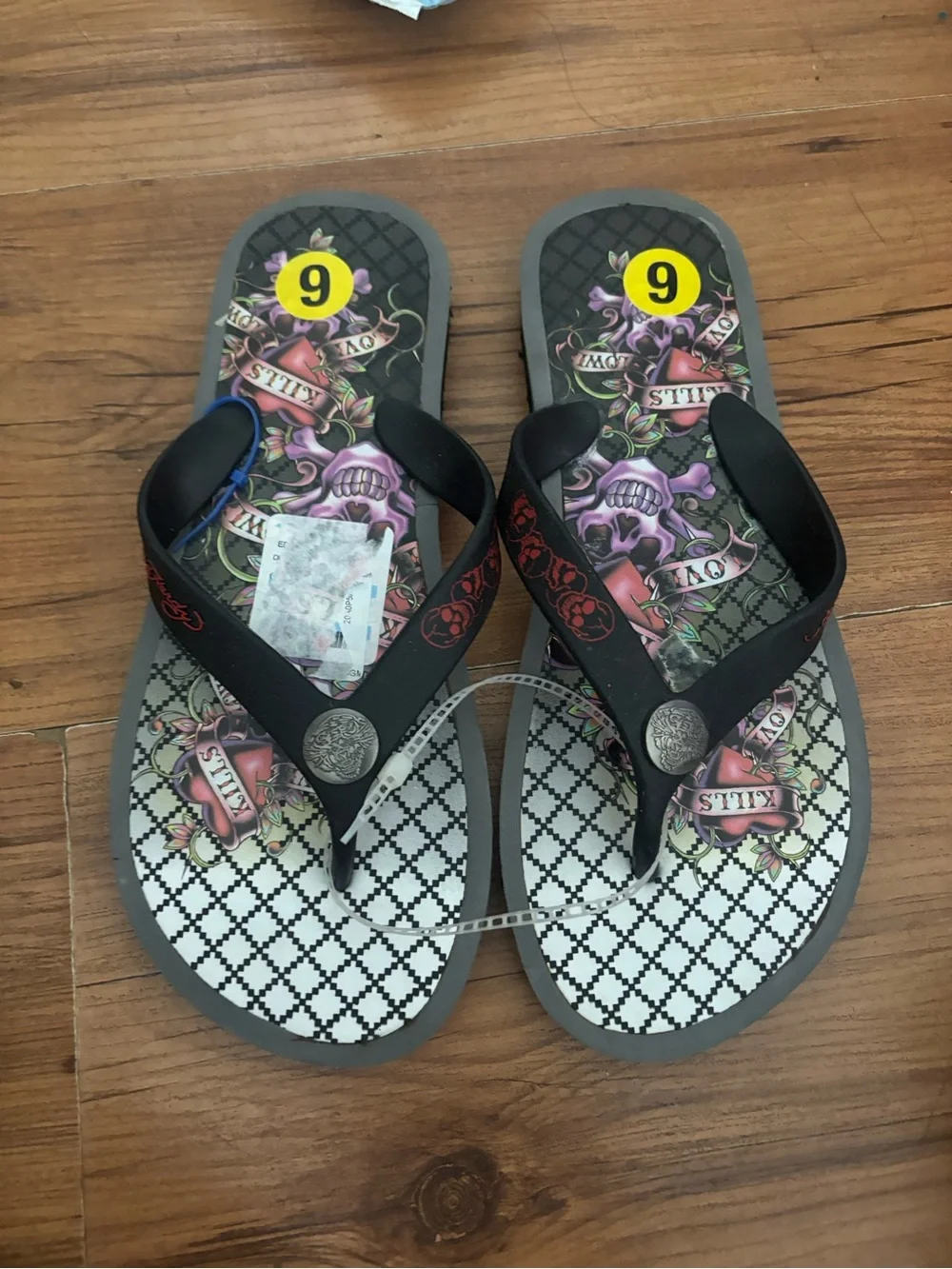Ed Hardy flip flops love kills